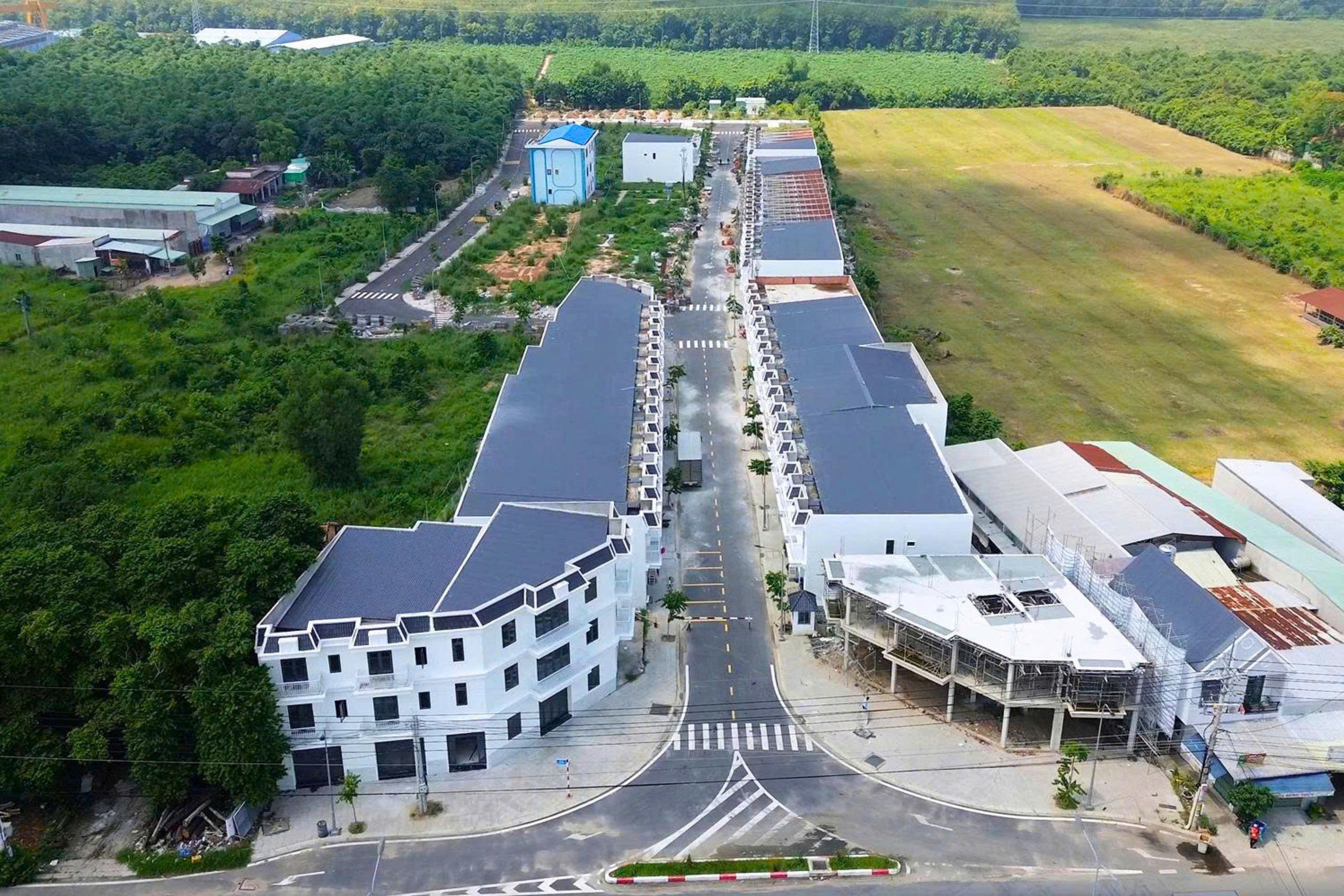 Bán shophouse tại Gia Khải Luxury, 7.8 tỷ, 386m2, pháp lý đầy đủ