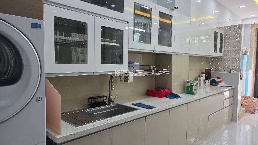 NHÀ 4 TẦNG  MỚI XÂY 100% CHỜ HOÀN CÔNG- HẺM XE TẢI- TẶNG NỘI THẤT CAO CẤP