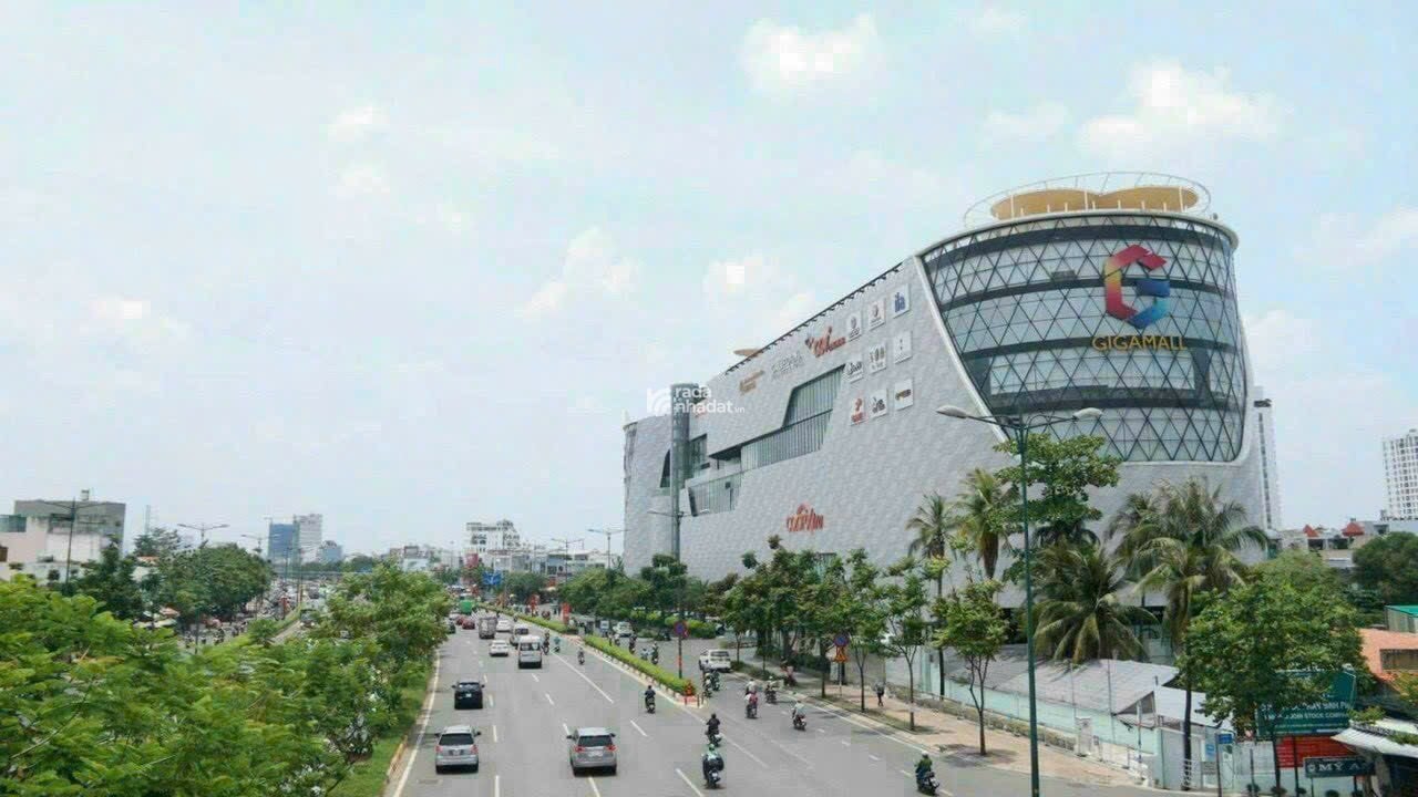 CỰC HOT nhà hẻm 6m 4 tầng đẹp ngang 4.5m 86m2 Phạm Văn Đồng BT sát GIGA MALL 13.9 tỷ 