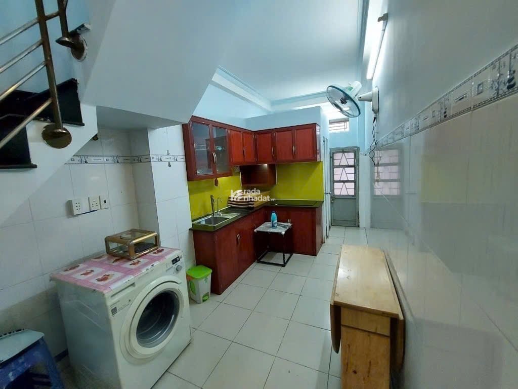 Nhà hẻm Nguyễn Thị Minh Khai - QUẬN 3 - Sổ vuông 3 x 12 m - 4 Tầng - 5.4 tỷ