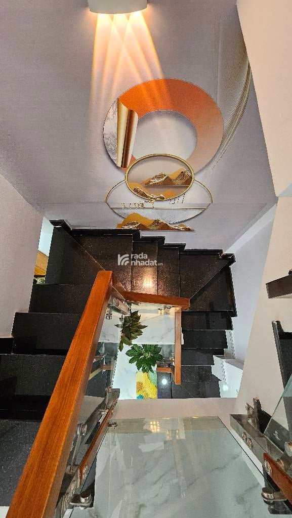 HẺM XE HƠI SÁT NHÀ, LẠC LONG QUÂN, TÂN BÌNH, 19M2 CÓ KC Ở NGAY. GIẢM 350TR CHỈ 4T