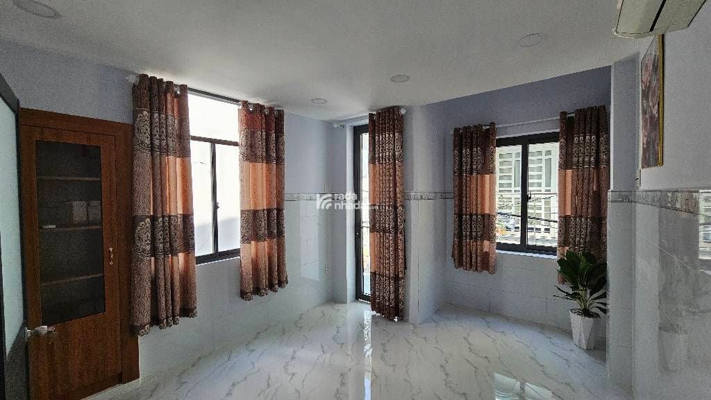 HẺM XE HƠI SÁT NHÀ, LẠC LONG QUÂN, TÂN BÌNH, 19M2 CÓ KC Ở NGAY. GIẢM 350TR CHỈ 4T