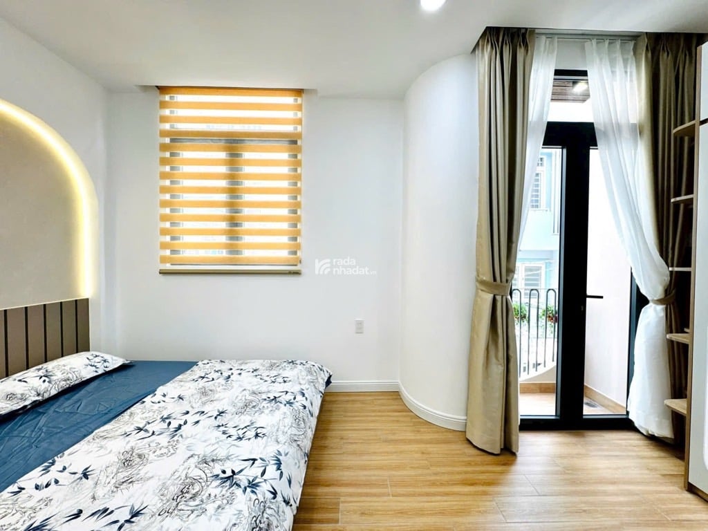 Bán nhà căn góc Nguyễn Trọng Tuyển, siêu phẩm nhà mới , chỉ 5.9 tỷ TL