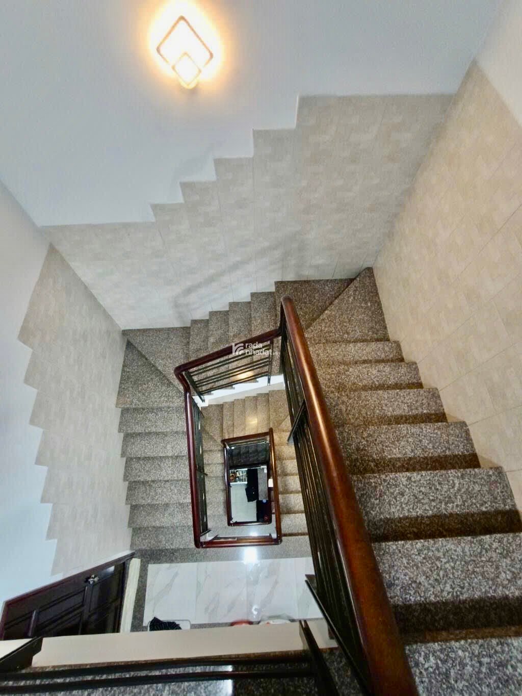 Mặt Tiền KD Giáp Hoà Bình, Tô Hiệu, Q. Tân Phú. 5Tầng BTCT 5PN, 95m2 Ngang 5m, OTo Vô Nhà.