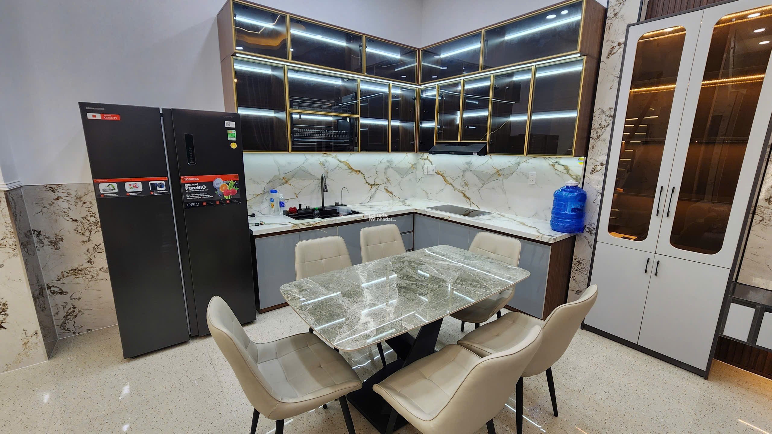 NHÀ PHỐ DIỆN TÍCH VILLA KDC CÔNG VIÊN 20M TÔ NGỌC VÂN - Q.12