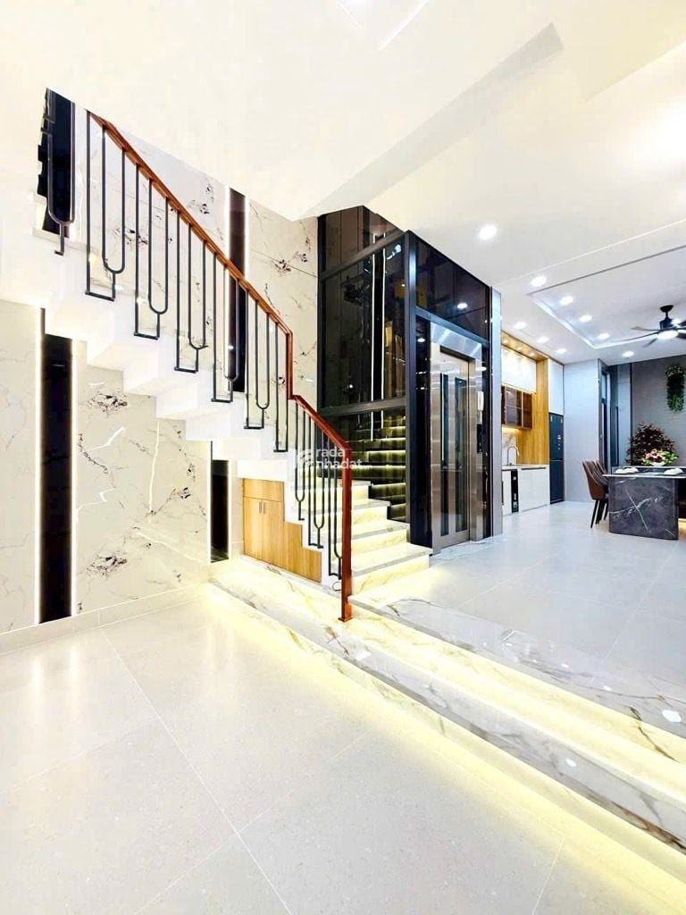 Bán nhà ôtô ngủ trong nhà - 77m2 - thang máy - 5 tầng, Nguyễn Tư Giản Gò Vấp, 13 tỷ bé