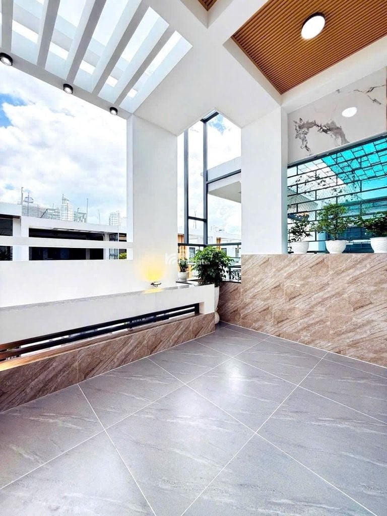 Bán nhà ôtô ngủ trong nhà - 77m2 - thang máy - 5 tầng, Nguyễn Tư Giản Gò Vấp, 13 tỷ bé