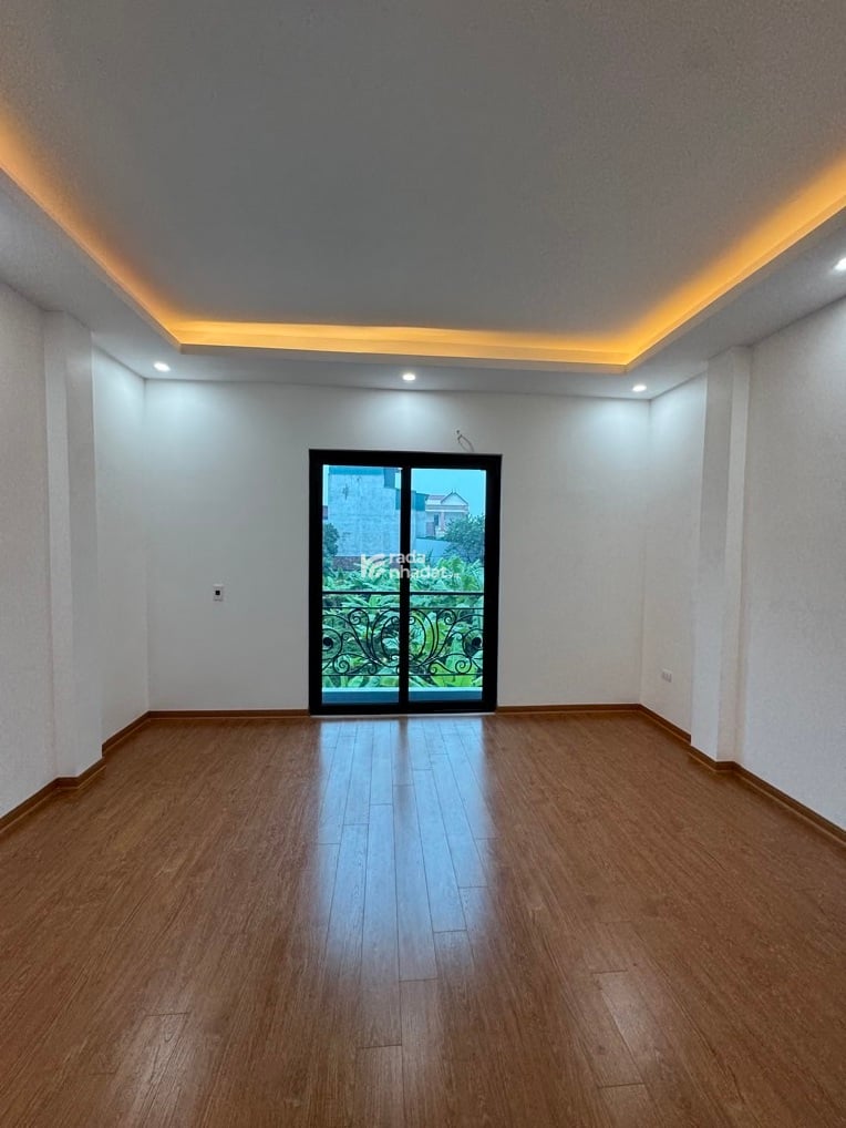 NHÀ ĐẸP 4 TẦNG - TRUNG TÂM CẦU GIẤY - SỔ VUÔNG 40M2 - 8.5 TỶ TRAO TAY