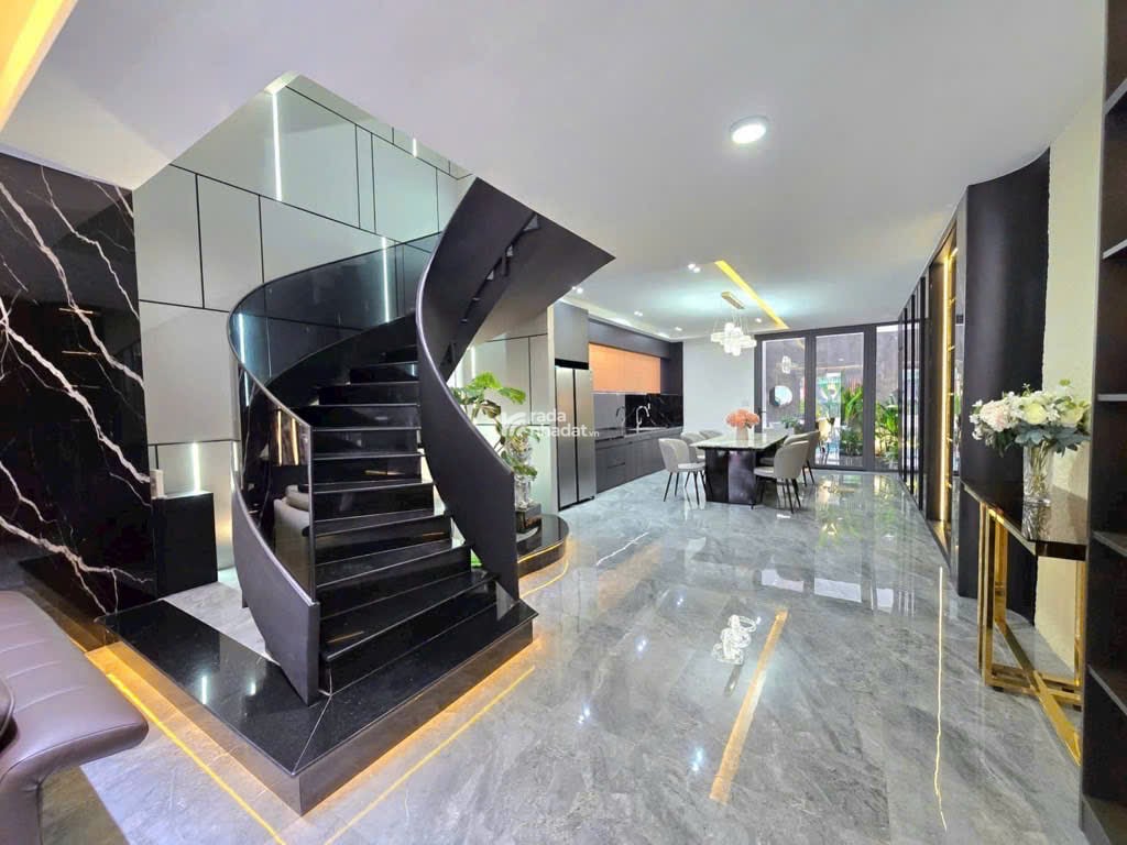 97.5m2 - Giá 16.5 tỷ - Ngang 5m - Mặt đường số 1 khu Chợ Lớn, Q7