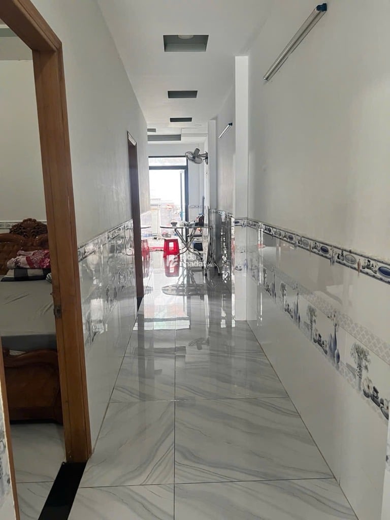 NHÀ MỚI 2 TẦNG, DT 120M2, KDC HIỆN HỮU, KHÔNG NGẬP, HẺM 1734 LÊ VĂN LƯƠNG
