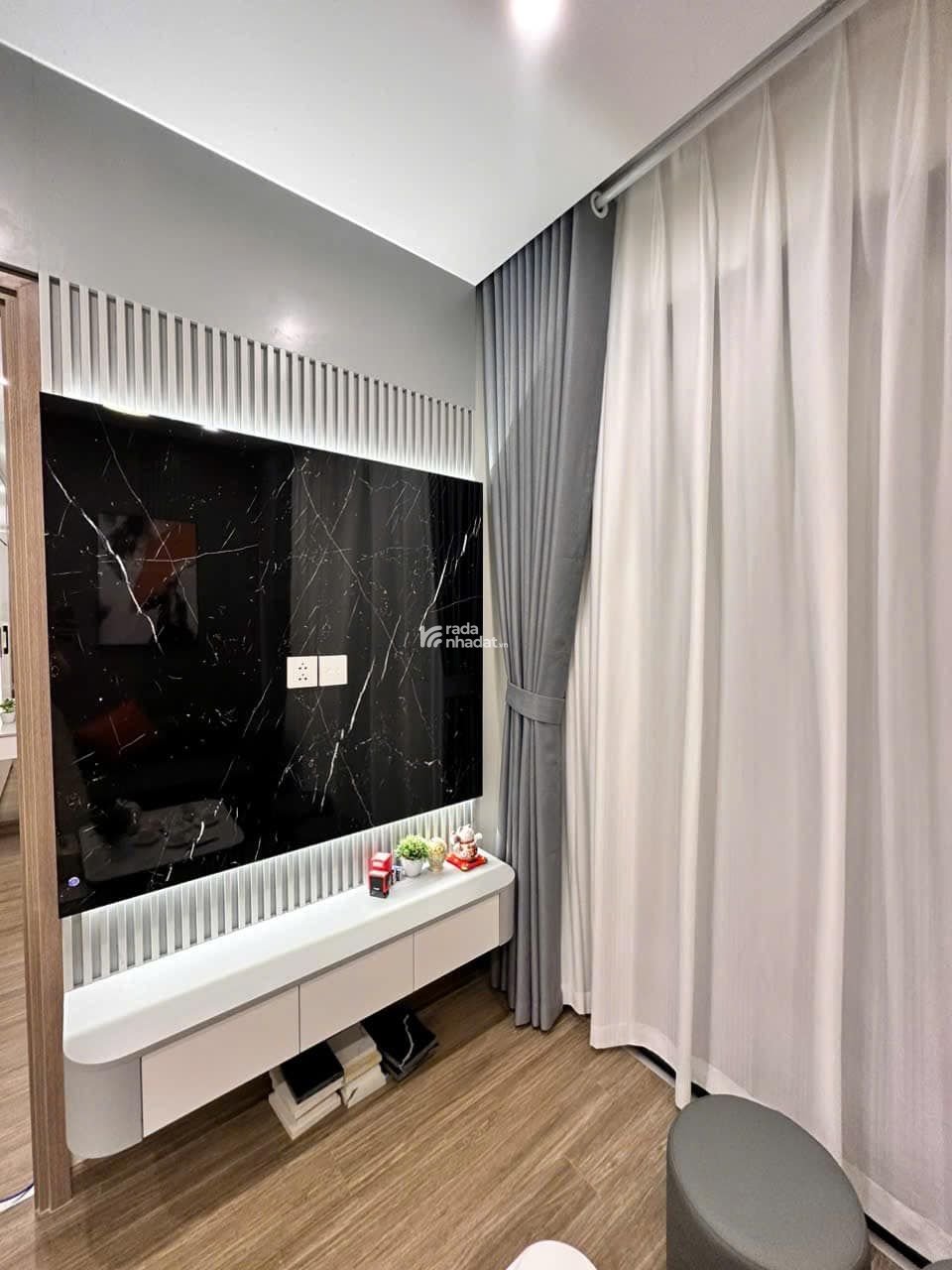 Cần bán gấp căn góc 60m2 2PN 2VS NT full đồ toà CT8 chung cư đẠi Thanh giá chỉ 2,2x hỗ trợ vay bank