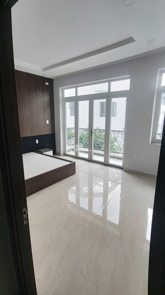 5 TẦNG-HẺM XE HƠI- LÊ ĐỨC THỌ -P.13- GÒ VẤP-DT: 6*9.5M- 8 TỶ