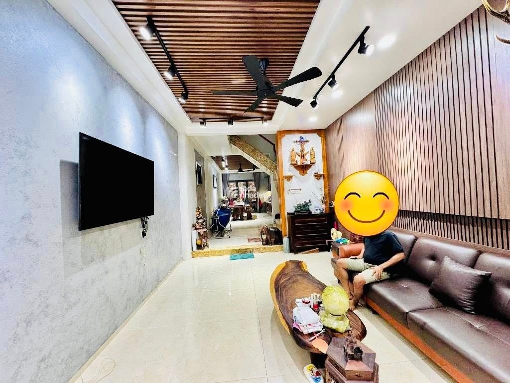 MẶT TIỀN KHU BÀN CỜ HỌ LÊ - DÒNG T.IỀN 25TR - 80M - 4 TẦNG - 12PN CHỈ 10.X