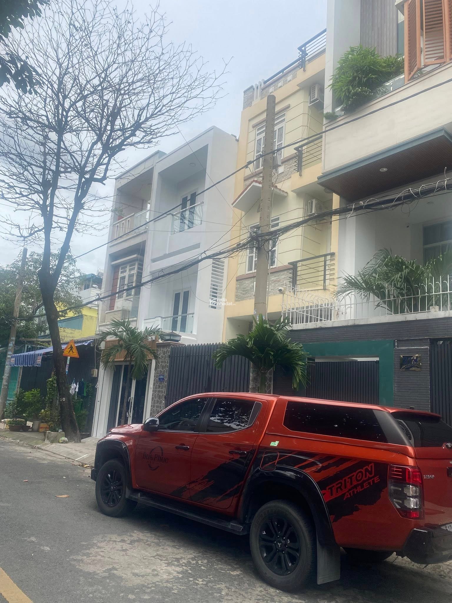 MẶT TIỀN KHU BÀN CỜ HỌ LÊ - DÒNG T.IỀN 25TR - 80M - 4 TẦNG - 12PN CHỈ 10.X