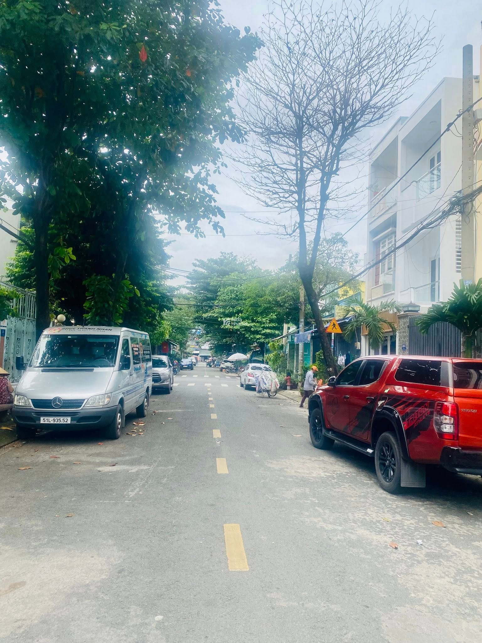 MẶT TIỀN KHU BÀN CỜ HỌ LÊ - DÒNG T.IỀN 25TR - 80M - 4 TẦNG - 12PN CHỈ 10.X