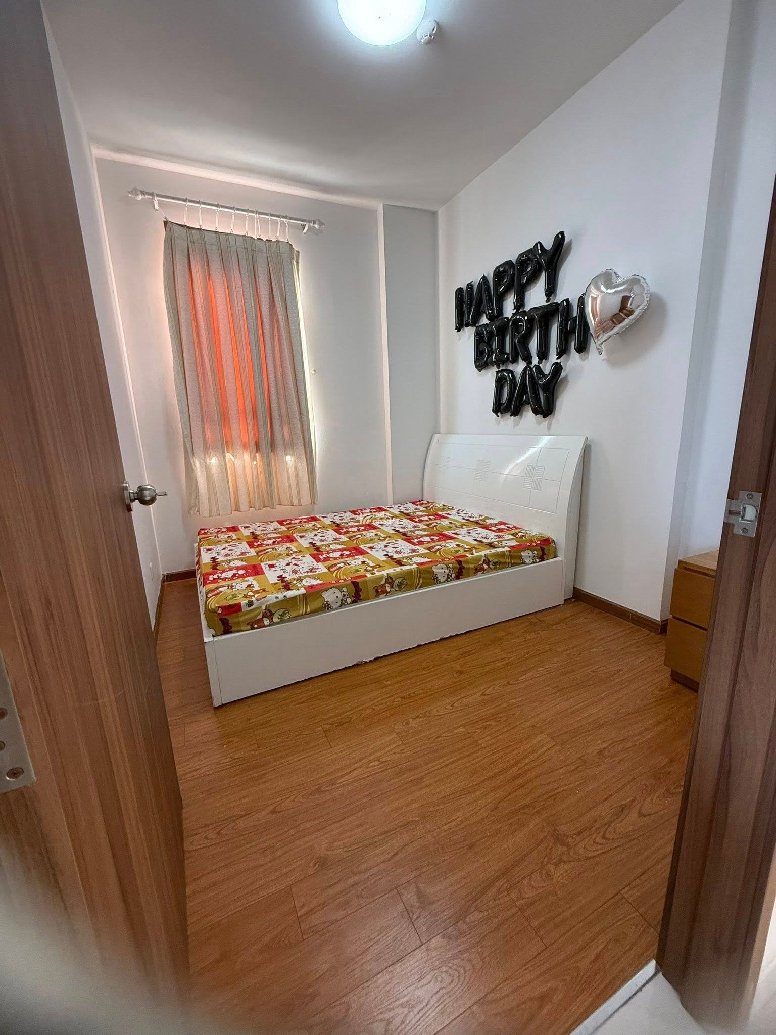 Bán nhanh căn hộ fulll nội thất giá chỉ 1.5 tỷ tại chung cư D - Vela Q7, 69m2, view sông, 2PN-2WC
