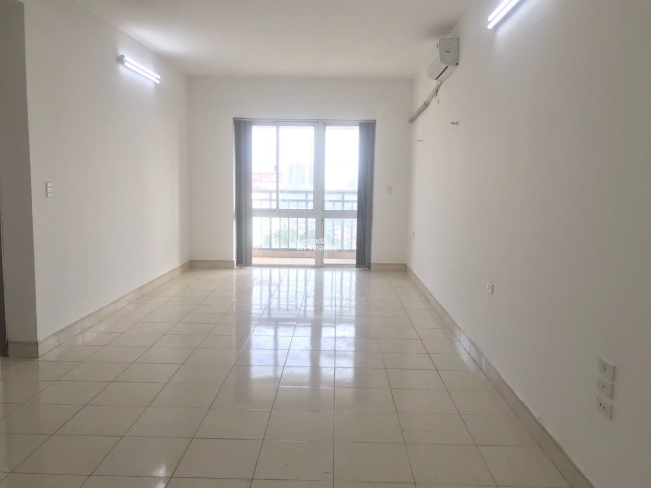 Bán gấp sàn văn phòng Trường Chinh - Đống Đa diện tích 390 m2 giá bán 32 triệu/m2