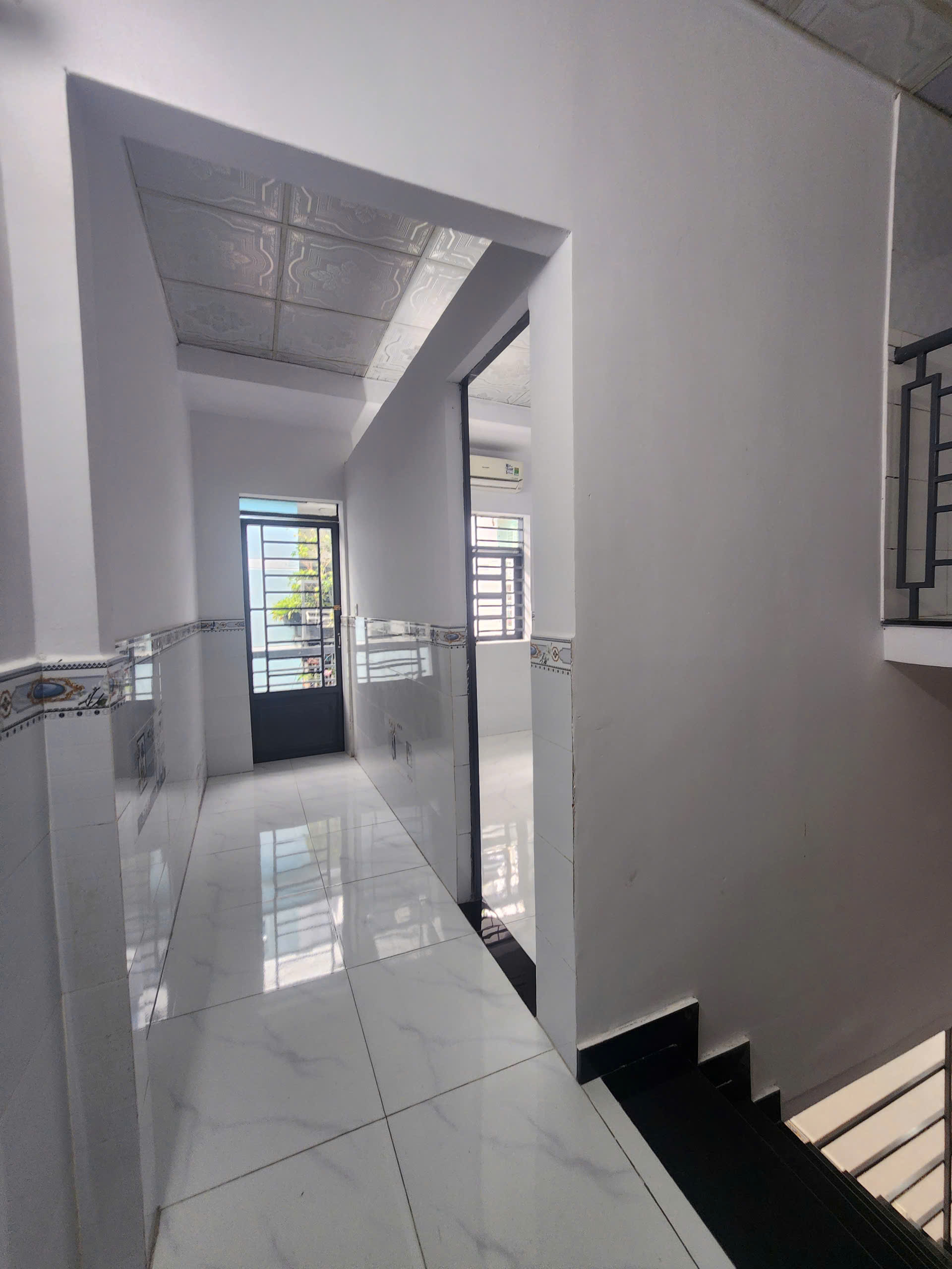 NHÀ MỚI 4X9 - 435TR. 2 PHÒNG NGỦ 2WC. SỔ RIÊNG, SỔ SẴN