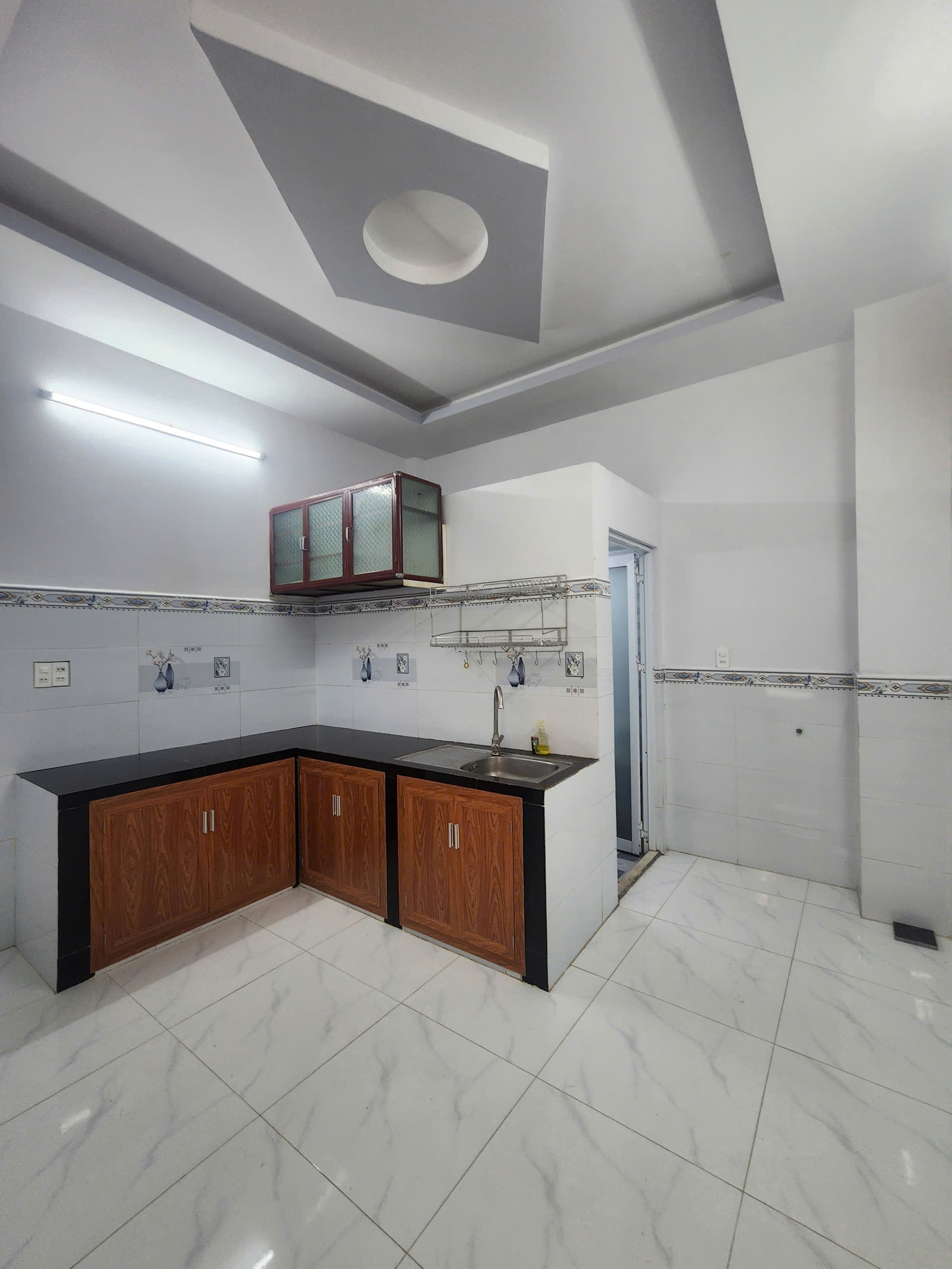 NHÀ MỚI 4X9 - 435TR. 2 PHÒNG NGỦ 2WC. SỔ RIÊNG, SỔ SẴN