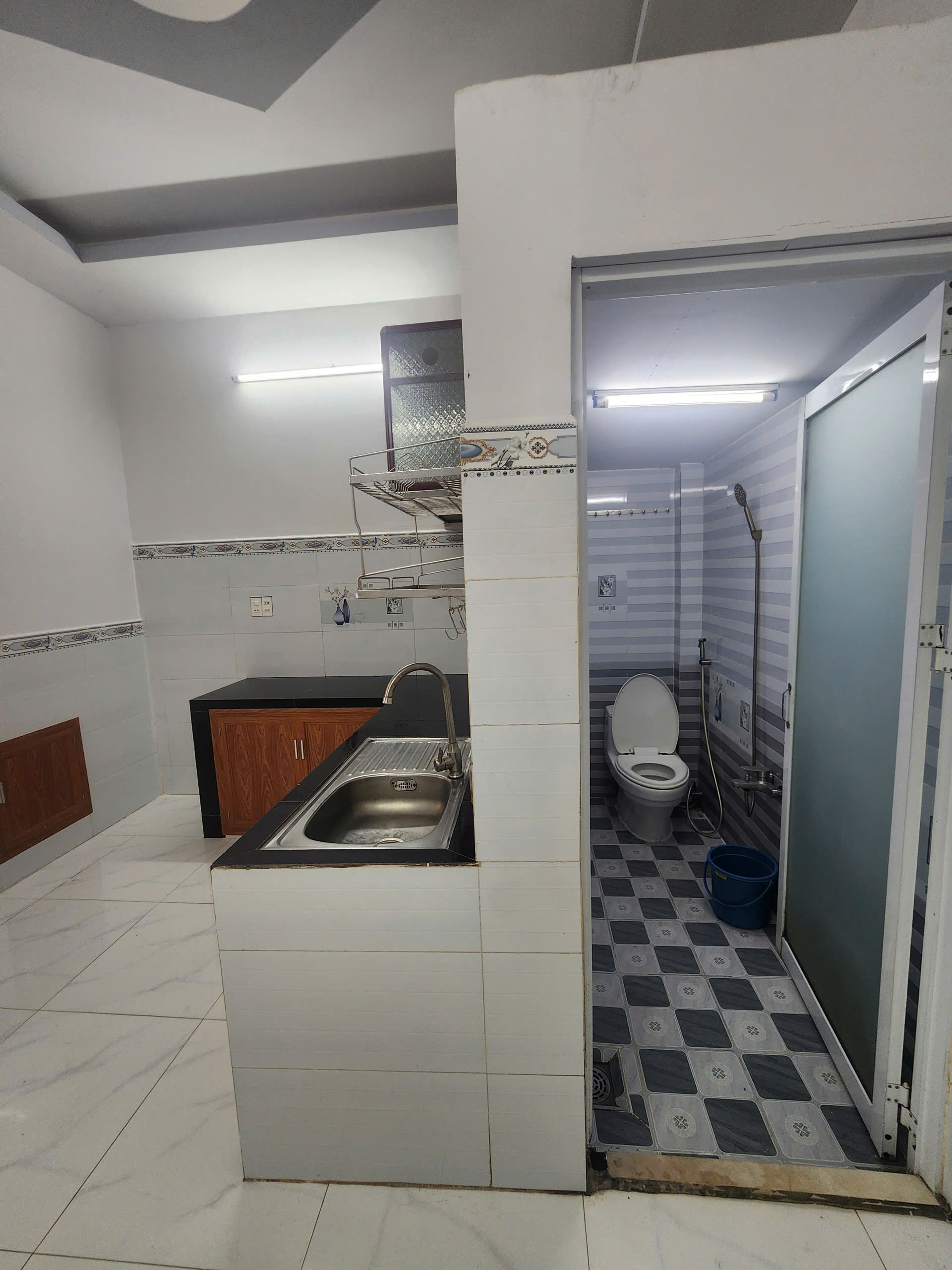NHÀ MỚI 4X9 - 435TR. 2 PHÒNG NGỦ 2WC. SỔ RIÊNG, SỔ SẴN