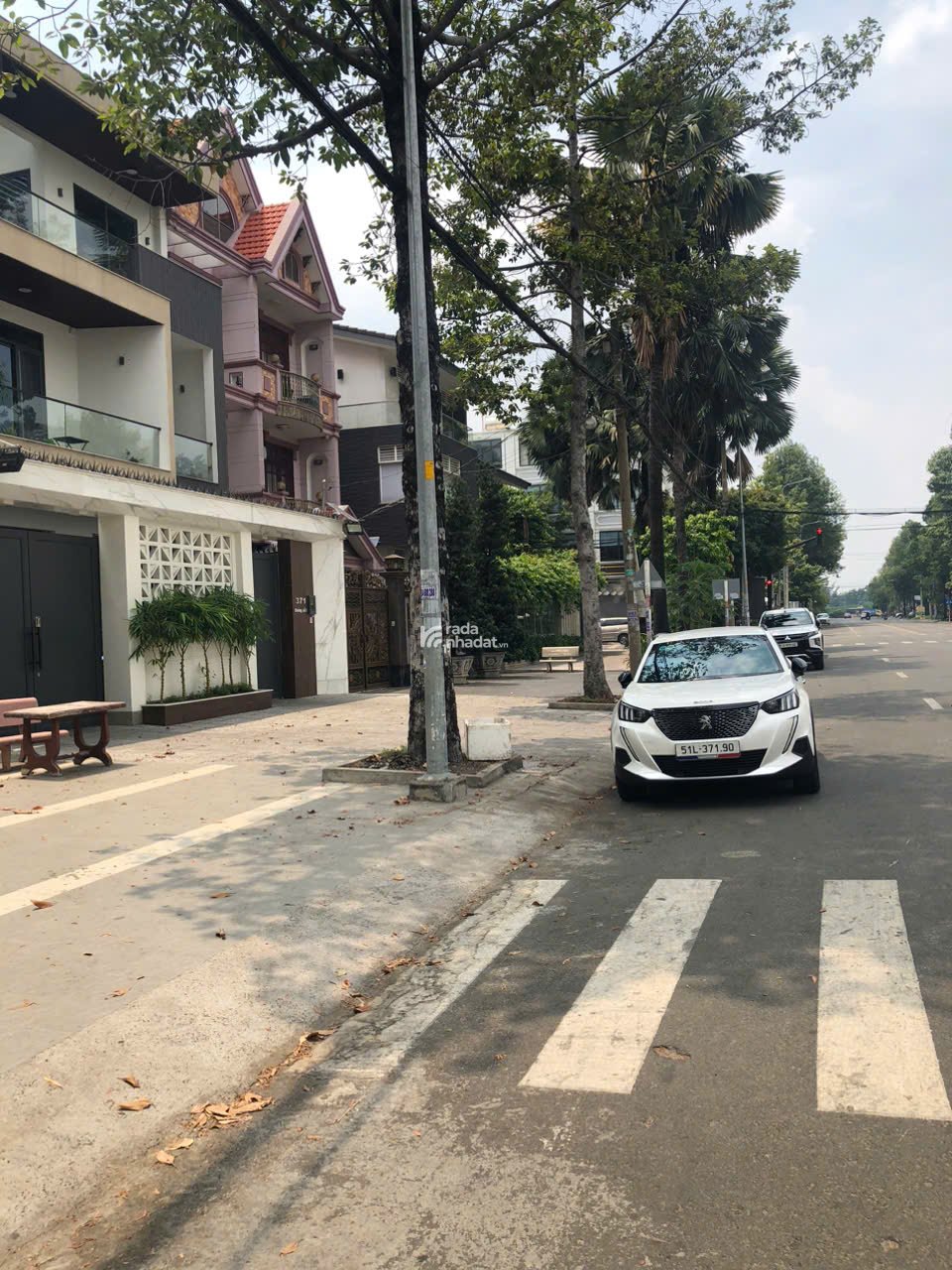 BÁN SIÊU BIỆT THỰ 4 TẦNG GỖ VIP AN LẠC AN DƯƠNG VƯƠNG NGANG KHỦNG 30M NHIK 60 TỶ