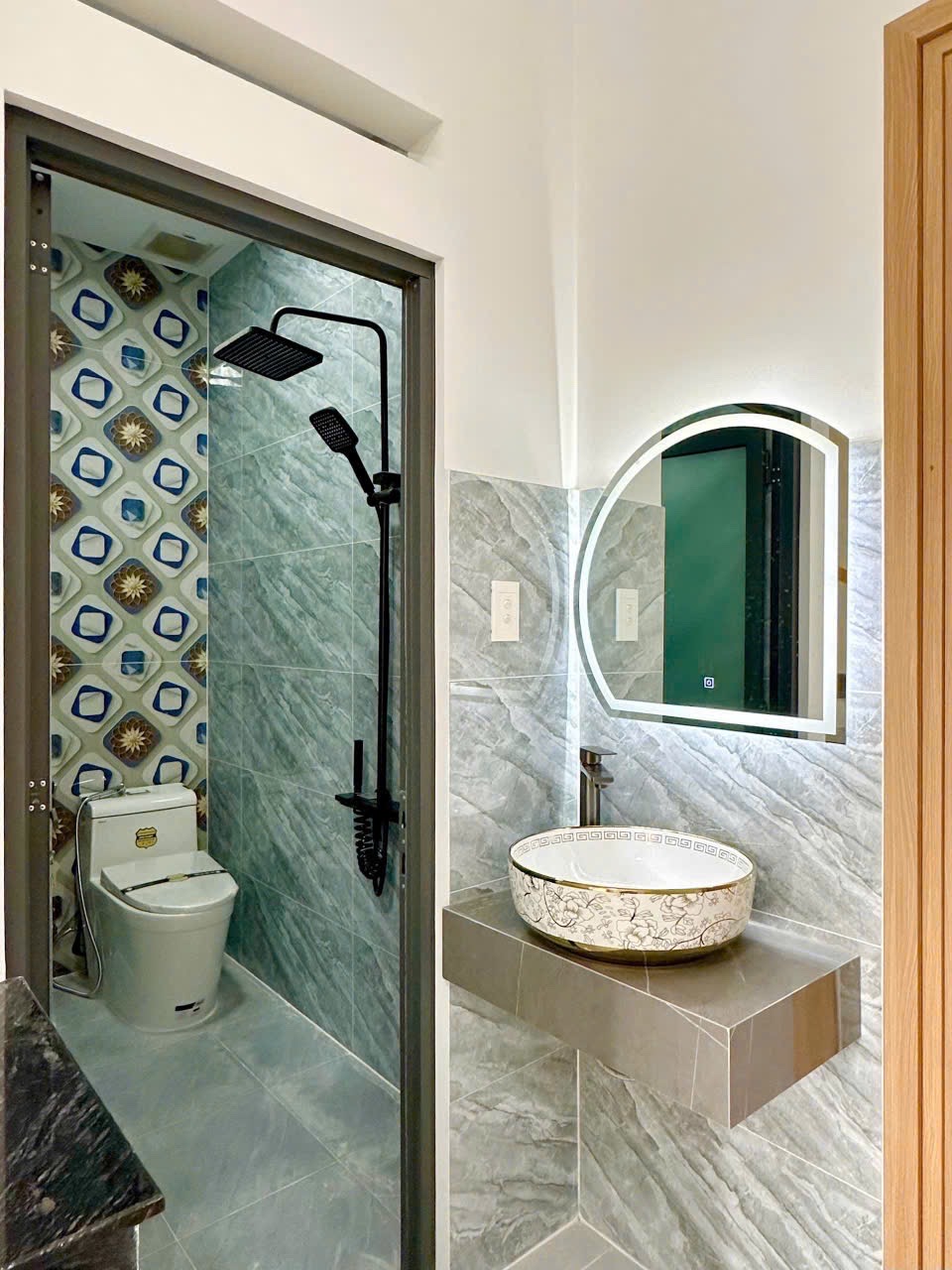 Nhà gì đẹp vậy ? Nhà tại Phan Văn Trị P11 Bình Thạnh, DT: 42m2 chỉ 4tỷ550tr. SHR.