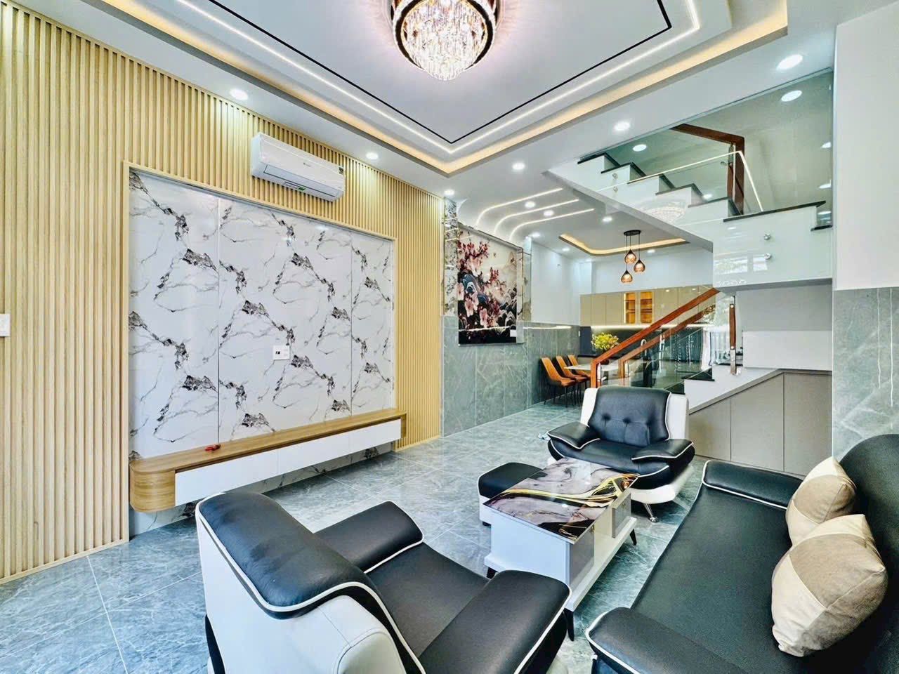 Bán gấp nhà Phan Văn Trị, Phường 12, Bình Thạnh, Diện tích 50m2, Giá 3 tỷ 230 thương lượng
