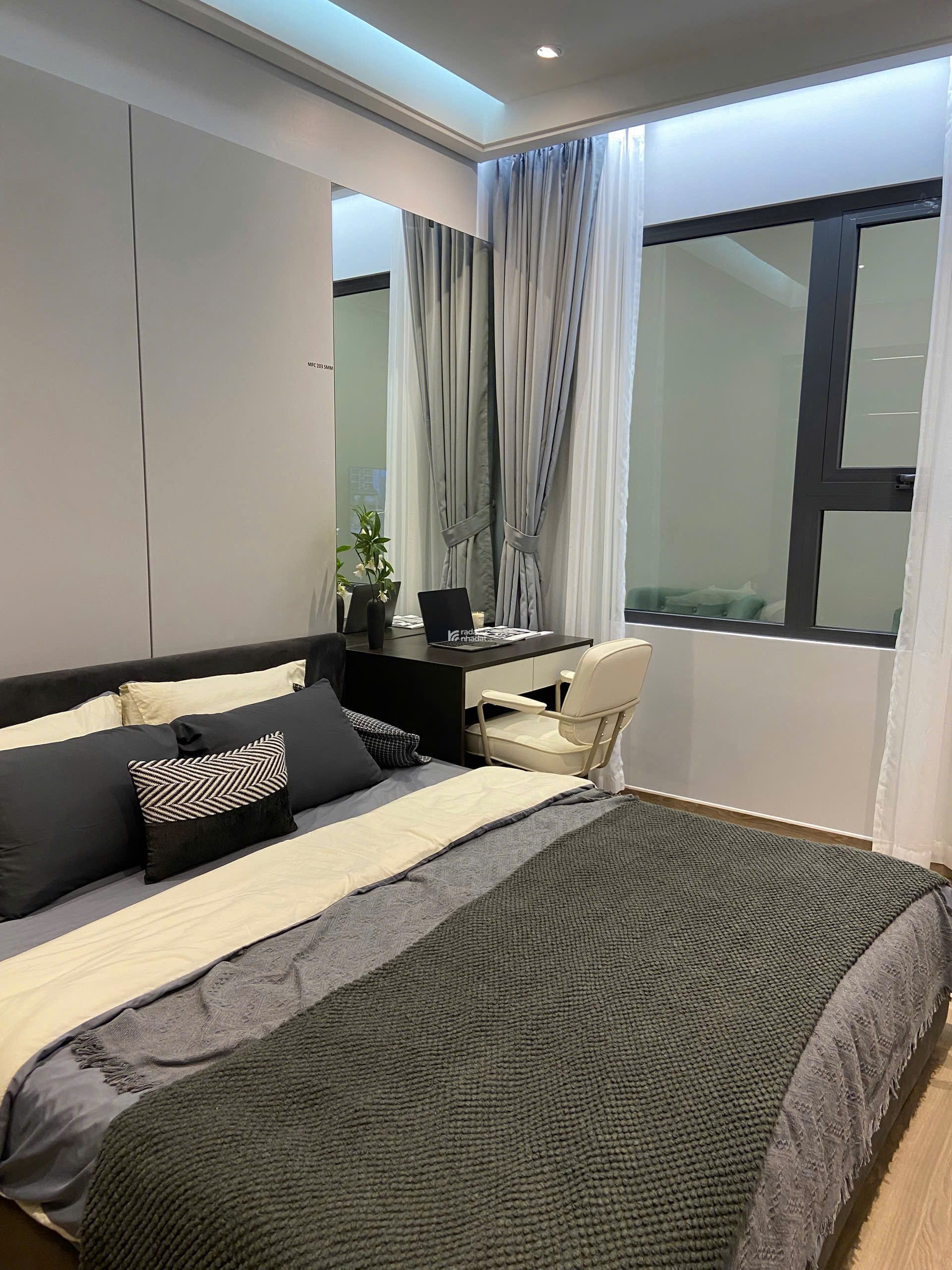 Bán Căn Hộ Chung Cư Không gian sống chuẩn resort hồ bơi tràn, vườn BBQ, gym, spa tại nhà