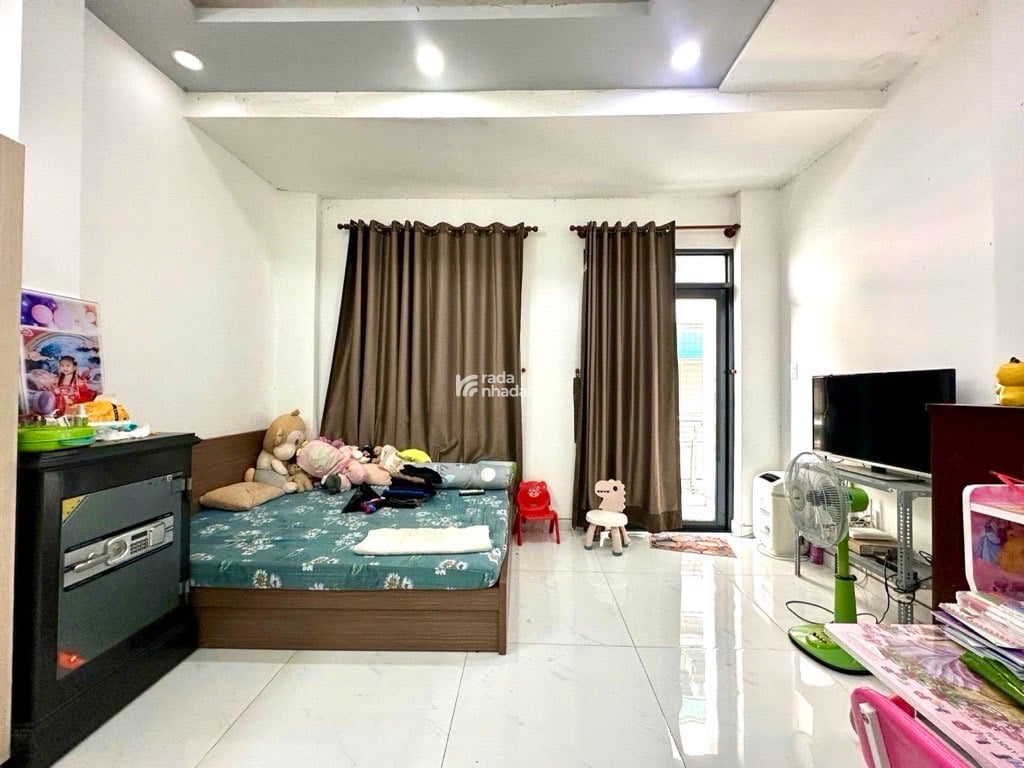 PHÚ THỌ HOÀ -TÂN PHÚ - HẺM TRƯỚC NHÀ 4M- 3 LẦU-DT:4.5*11.5M-5 TỶ 9
