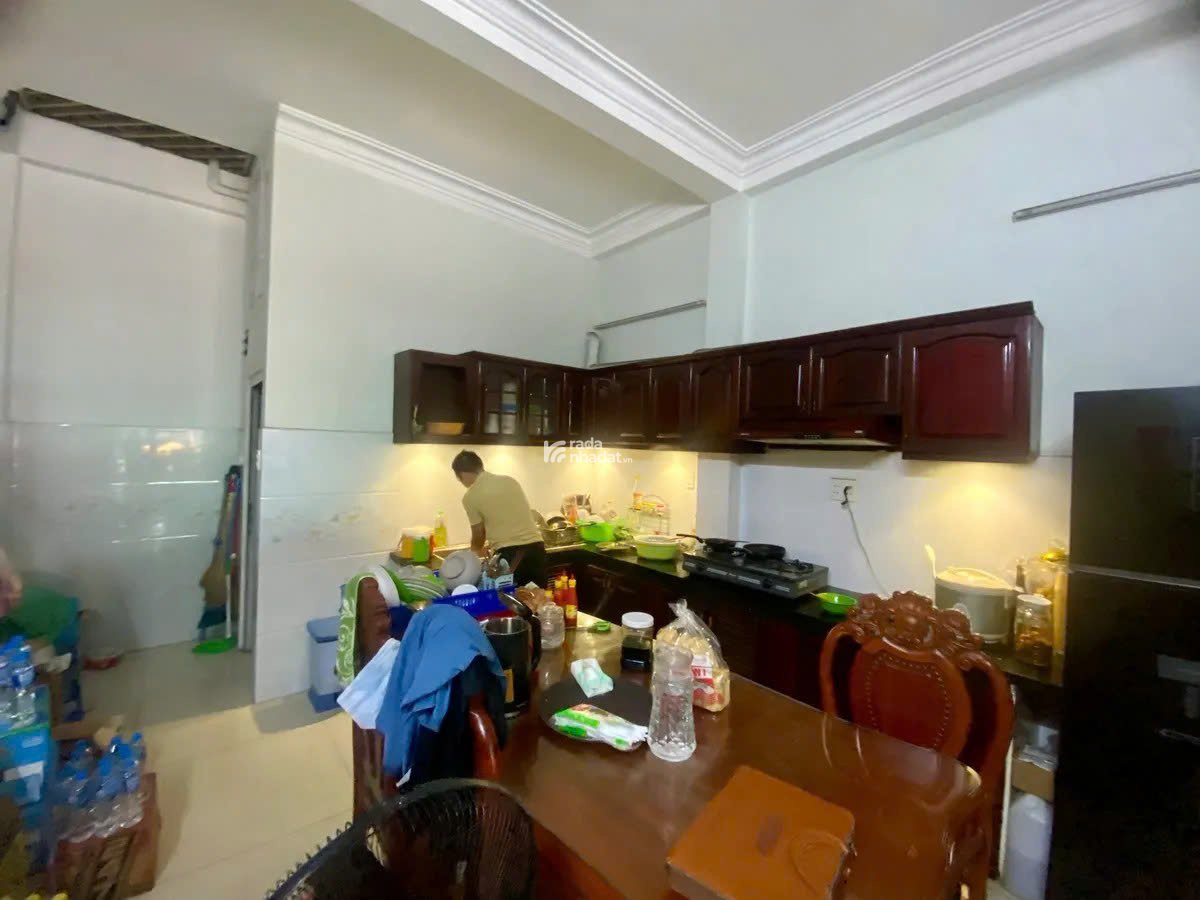 Nhà 4 tầng, 60m2, hẻm VIP Tân Sơn Nhì, Ở ngay hoặc kinh doanh tốt 10.5 tỷ