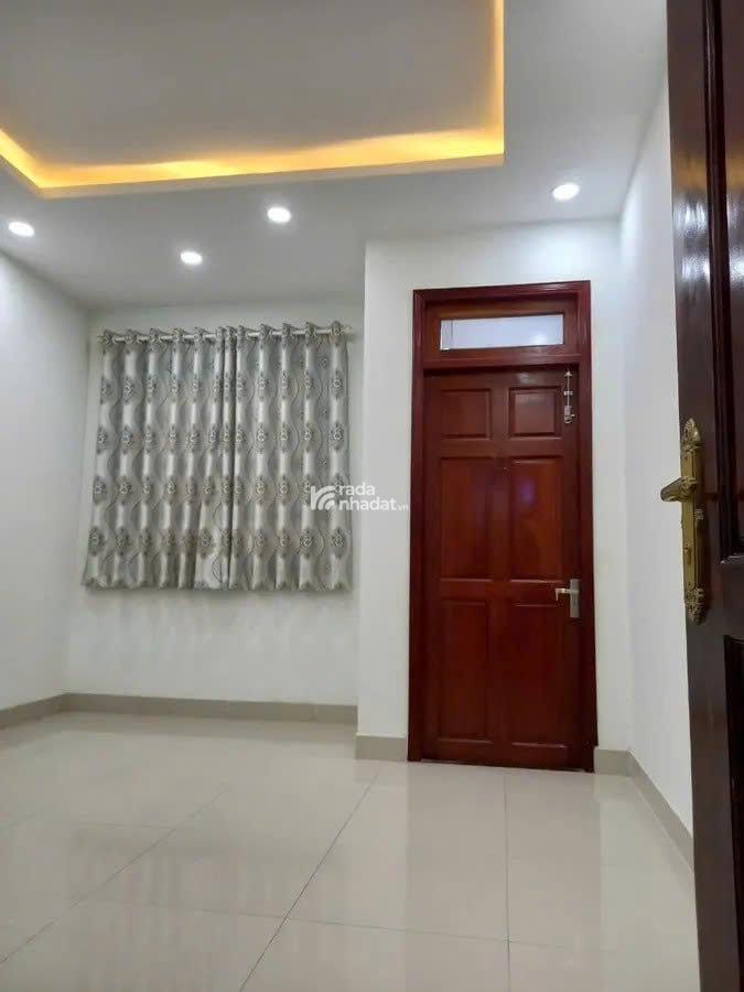 Nhà 4 tầng, 60m2, hẻm VIP Tân Sơn Nhì, Ở ngay hoặc kinh doanh tốt 10.5 tỷ