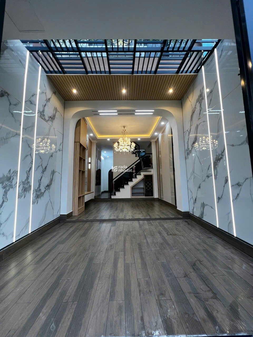  BÁN NHÀ PHỐ 3 TẦNG ĐẸP SỔ HỒNG RIÊNG  VÀO Ở NGAY