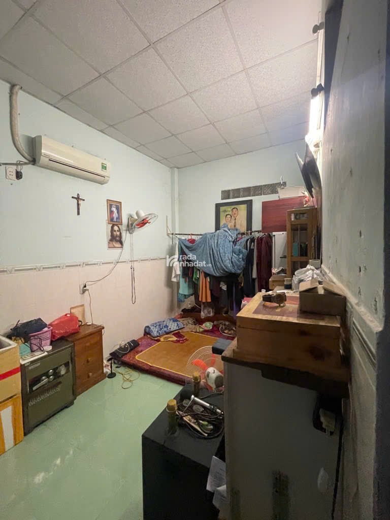 Bán Đất  Diện Tích 102 m2 Tặng Nhà 1 Trệt 1 lửng Ngay Thống Nhất P 16 Quận Gò Vấp