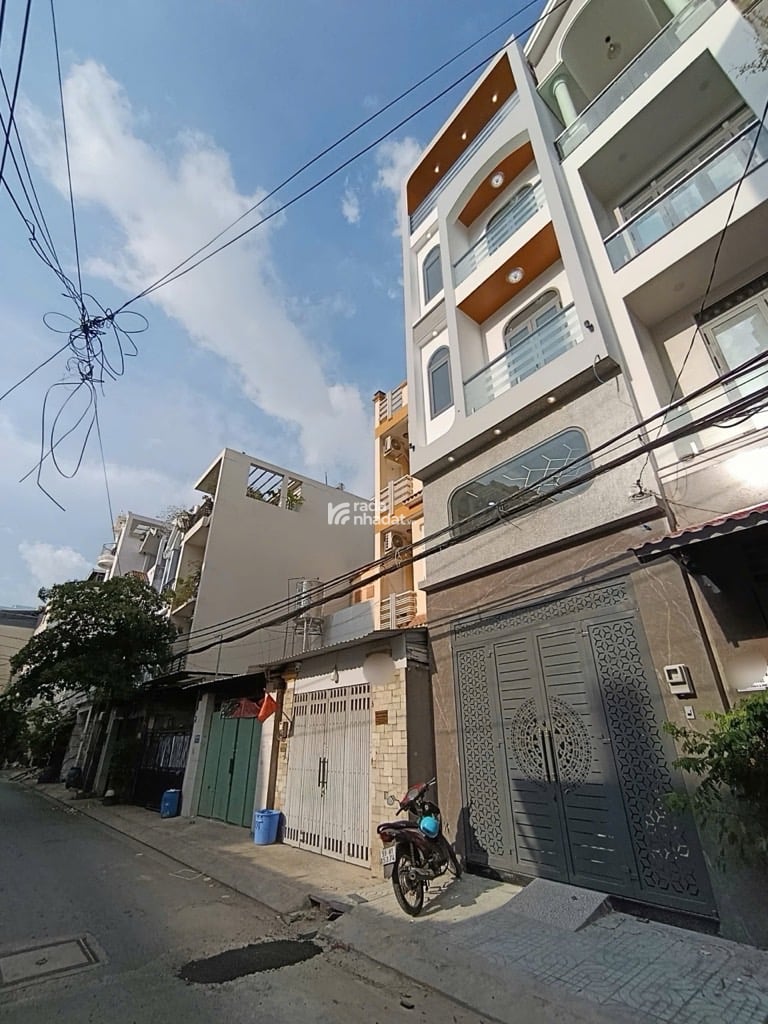 Nhà 5 tầng Hẻm nhựa lớn ngay chiến lược bình trị đông A 