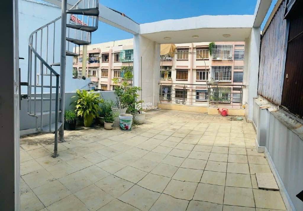 Bán nhà gần đường tây thạnh tân phú