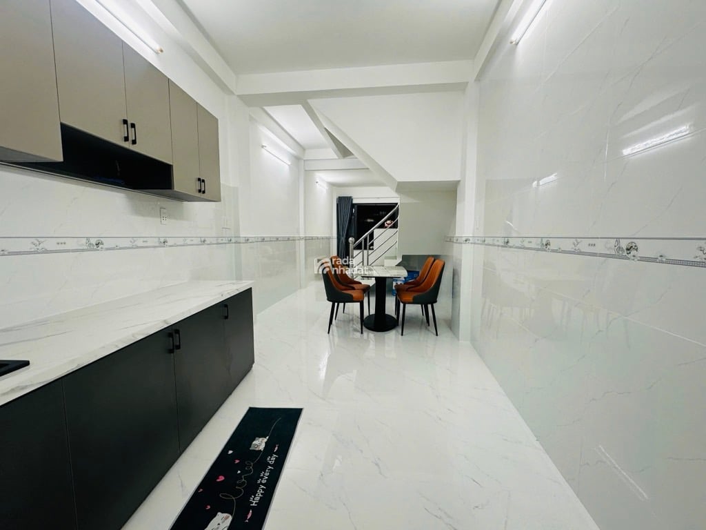 NGAY CHỢ BÀ CHIỂU, GIÁ SIÊU RẺ. VŨ TÙNG, BÌNH THẠNH, 41M2 Ở NGAY. GIẢM 350TR CHỈ 6.3T TL 