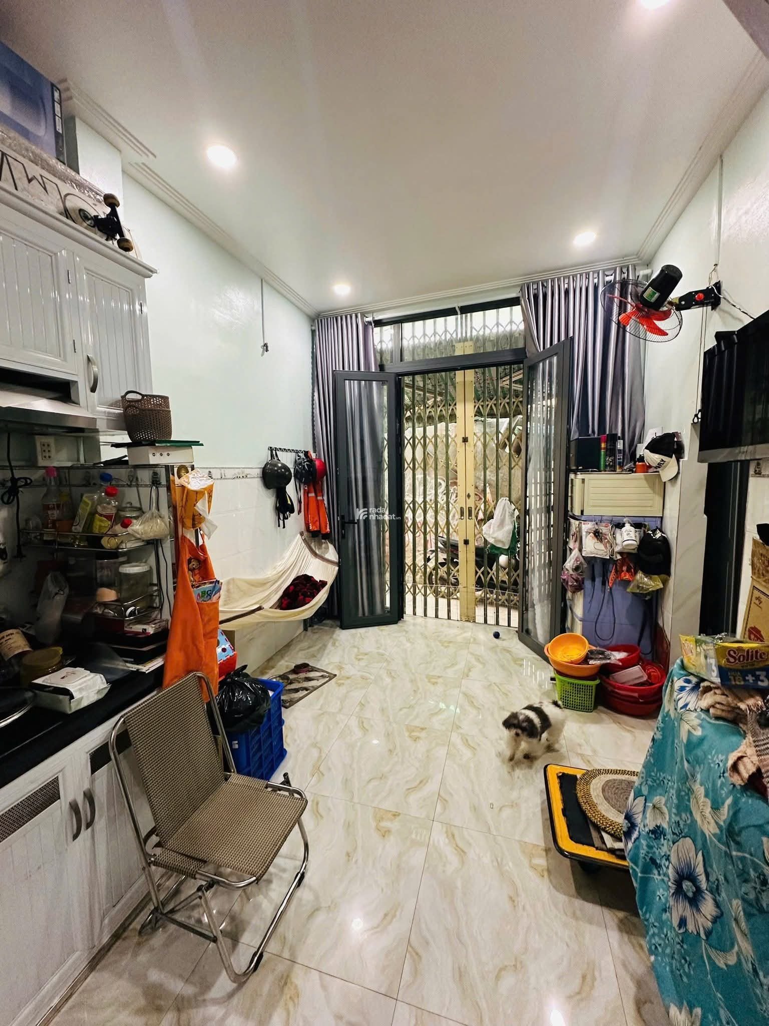 Lâm Văn Bền, Nhà 30m2, 2 tầng, sân thượng, hẻm rộng thoáng khu dân trí cao, giá chỉ 2,4ty 