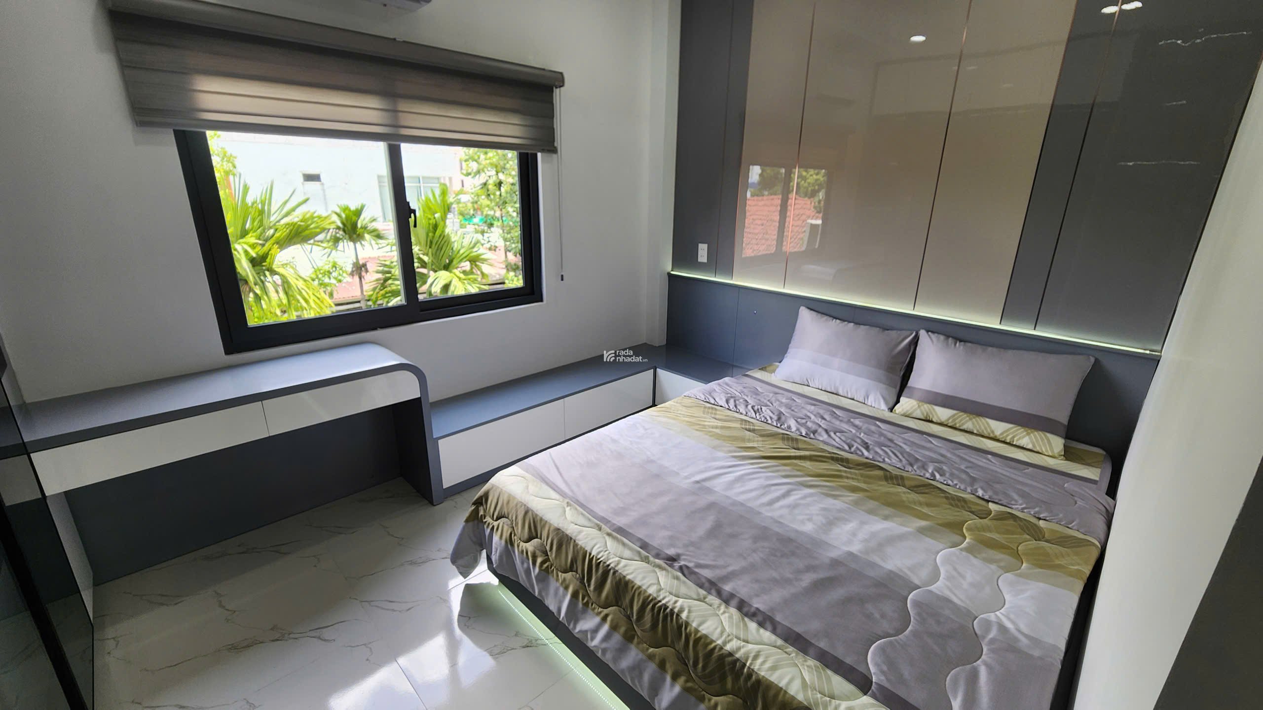 NHÀ PHỐ THANG MÁY - ĐẲNG CẤP - 4 TẦNG - FULL NỘI THẤT NGAY NGÃ TƯ GA - QUẬN 12