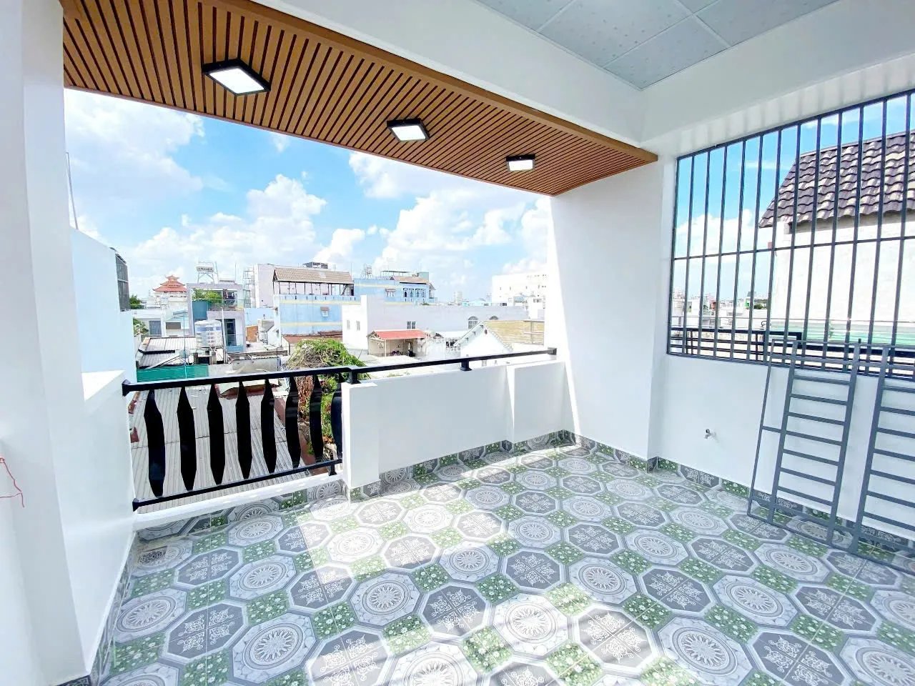 KHU VIP LÊ VĂN QUỚI - SÁT MẶT TIỀN - 44M2 - SỔ ĐẸP VUÔNG VỨC - HOÀN CÔNG ĐỦ - GIÁ 5,4 TỶ