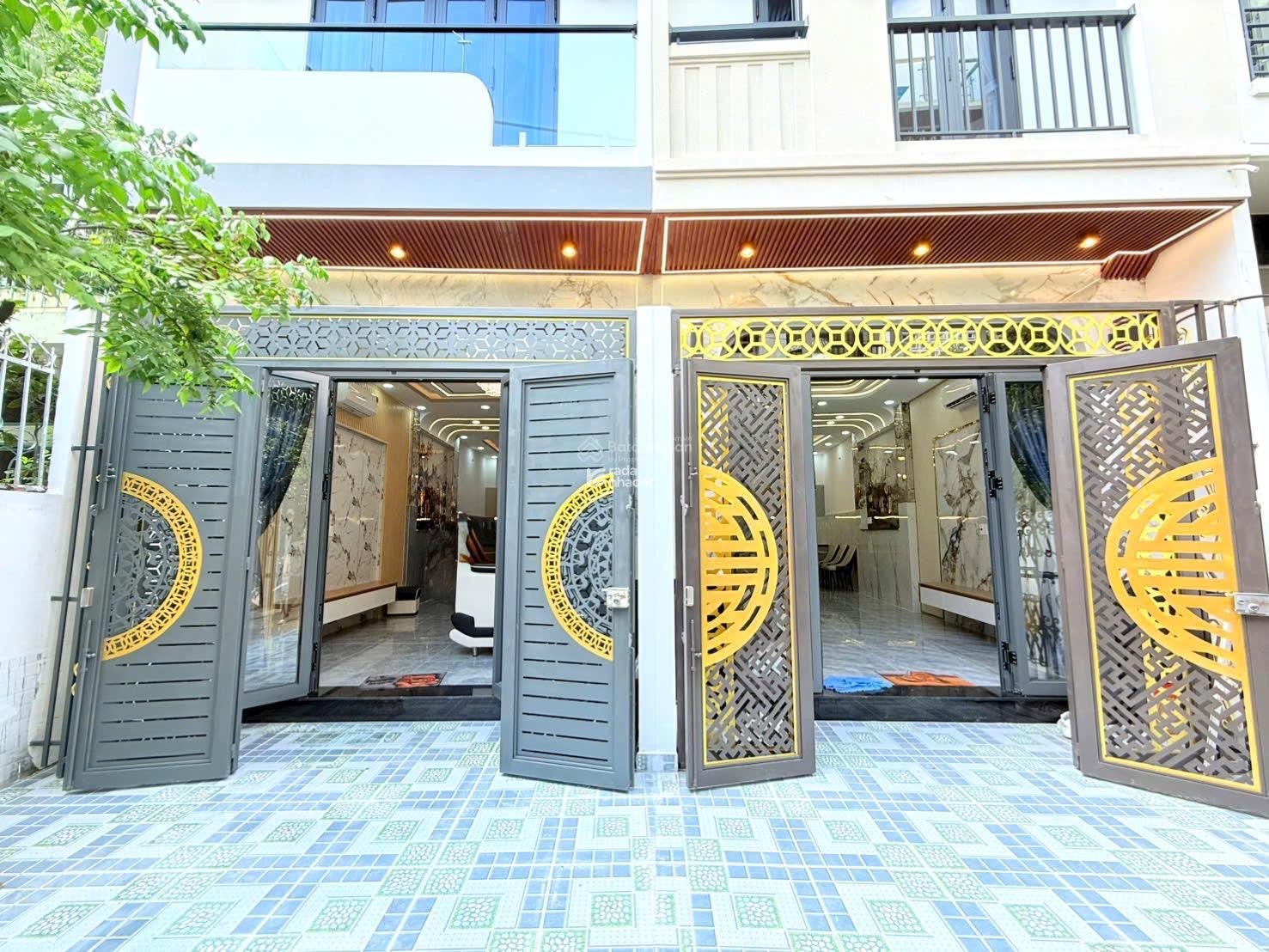 NHÀ MỚI XÂY HAI CĂN LIỀN KỀ 56m2 (4X14M) - 4 LẦU BTCT - NGAY CHỢ PHAN VĂN TRỊ