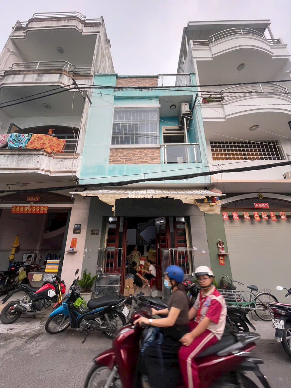 Nhà Tân Phú hẻm nhựa 7m thông, 40m2 2 tầng không lộ giới chỉ 5,9 tỷ. Giá tốt đầu tư.