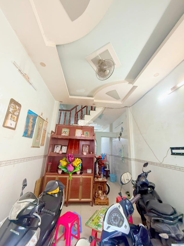  NHÀ 3 TẦNG ĐÚC,4PN,50M2,SÁT MẶT TIỀN, MỄ CỐC P15Q8 CHỈ HƠN 3 TỶ