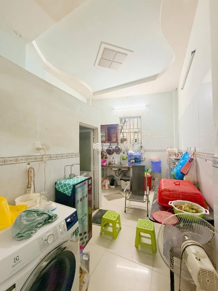  NHÀ 3 TẦNG ĐÚC,4PN,50M2,SÁT MẶT TIỀN, MỄ CỐC P15Q8 CHỈ HƠN 3 TỶ