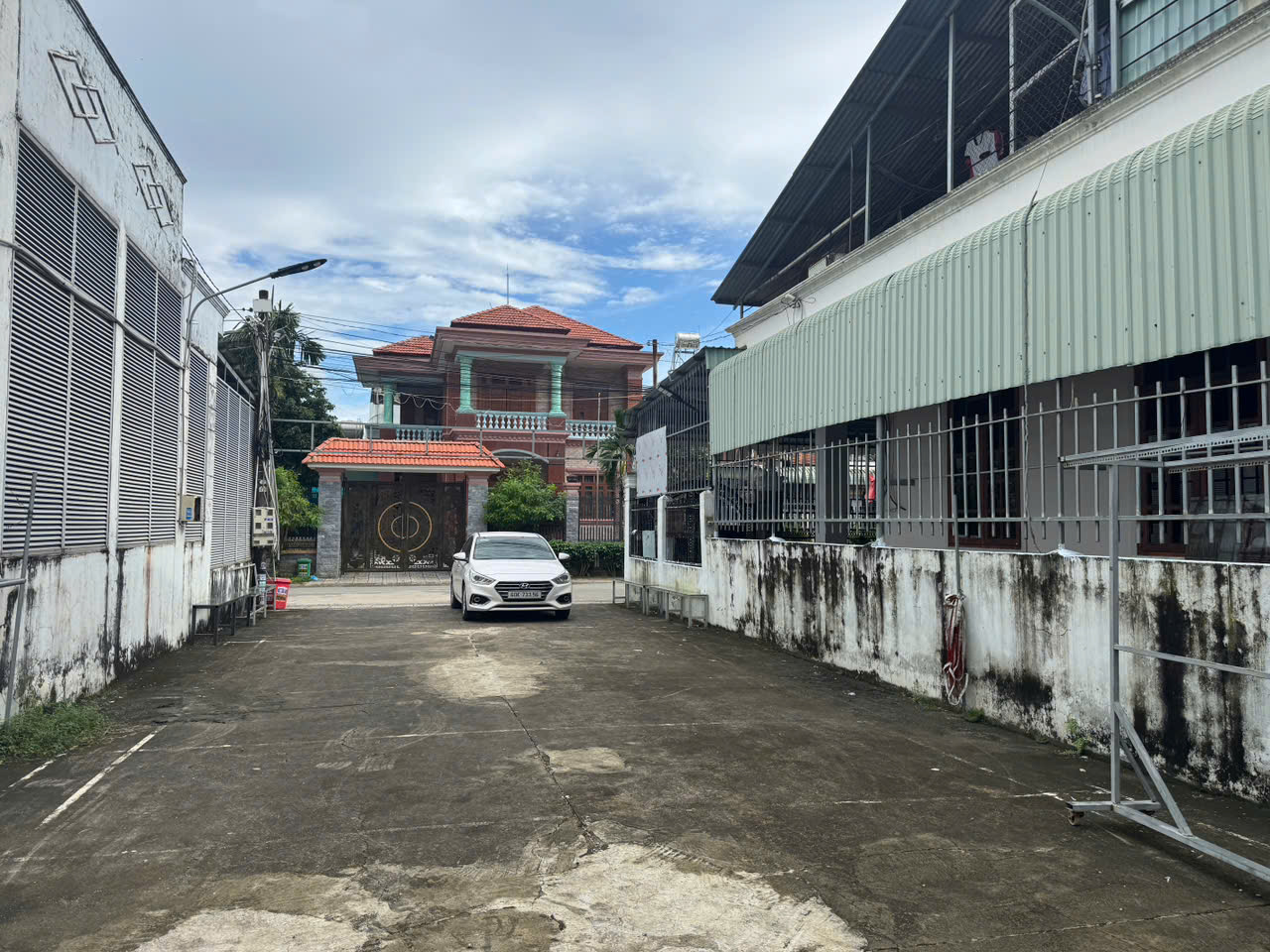 Cho thue mat bang làm kho chua hang hoa