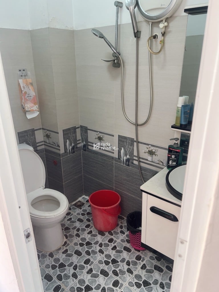 Bán nhà Nguyễn Công Hoan, 3PN, ngang 4m, Phường 7 Phú Nhuận, dưới 7 tỷ.