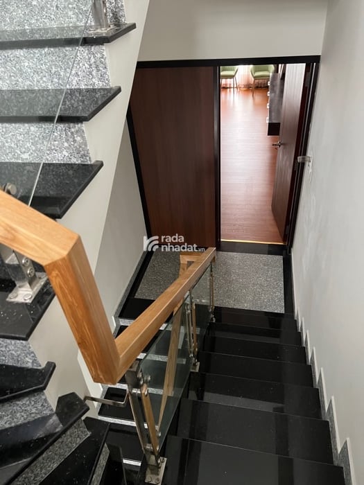 Bán Gấp Nhà 6 Tầng - Phường 6 - Gò Vấp - Giá Chỉ 8.5 Tỷ 