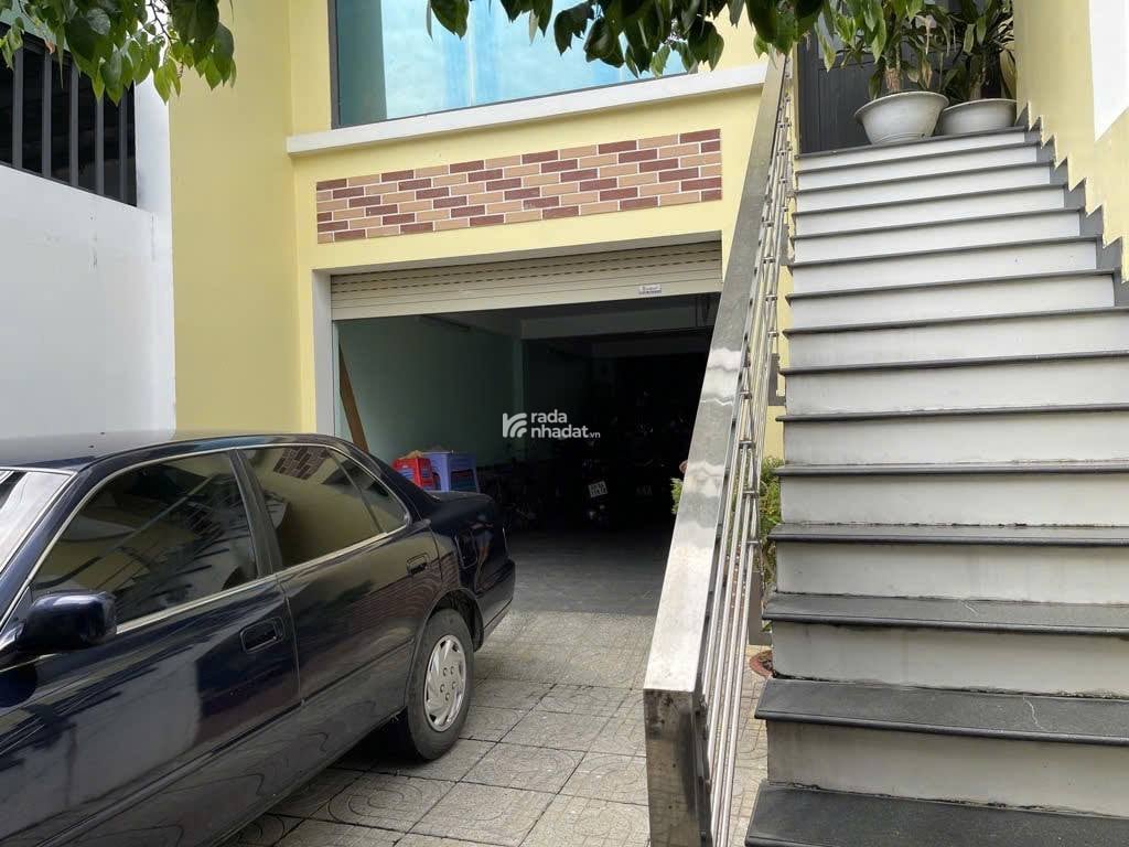 Bán Nhà 4 Tầng, 90m2 Có Gara đậu xe hơi, Phước Long B Q9. Giá chỉ 9 Tỷ 