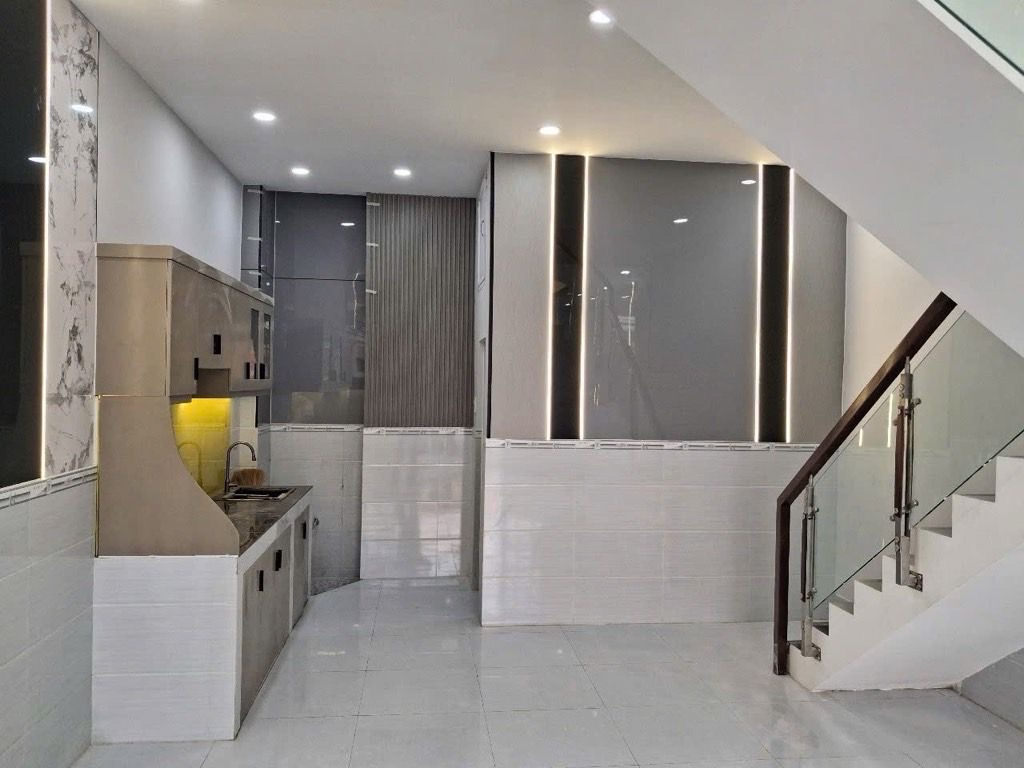 MẶT TIỀN KINH DOANH NGUYỄN VĂN CỰ - 4.5X11M - 2 TẦNG - CHỈ 4.27 TỶ