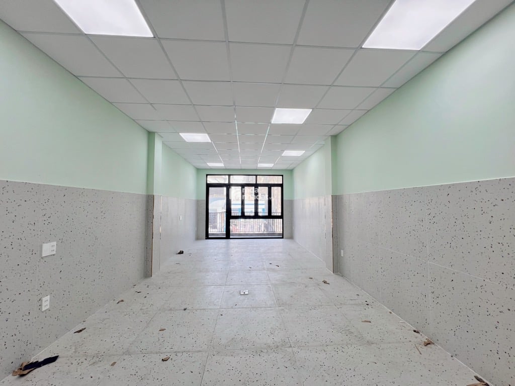 NGAY ĐẦM SEN, MTKD QUÁCH VŨ, TÂN PHÚ, 88M2 HIẾM CÓ. GIẢM 450TR CHỈ CÒN 15T TL TỐT