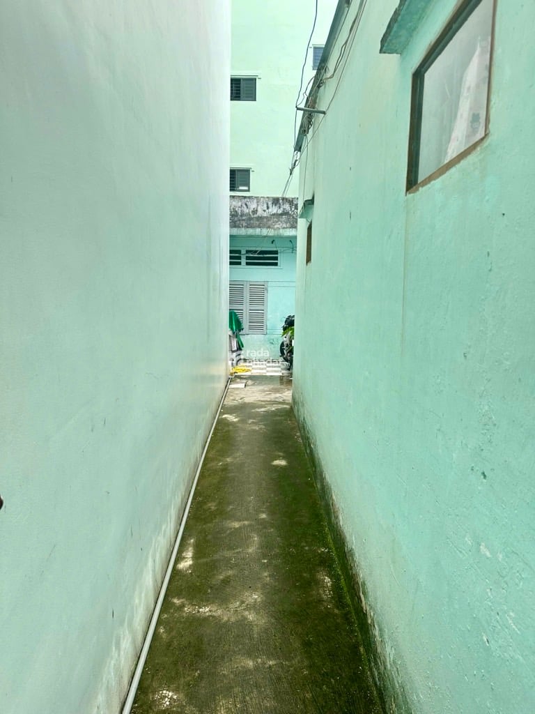 NGAY SÁT QUẬN 10, HXH TÂN TRANG, TÂN BÌNH, 102M2 TIỆN XÂY. GIẢM 350TR CHỈ CÒN 12.5T TL 